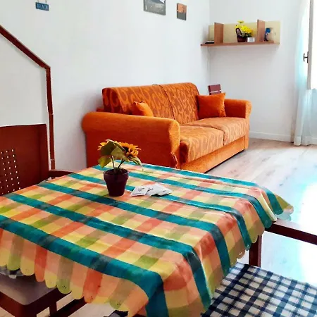 Guest house Flamingo *